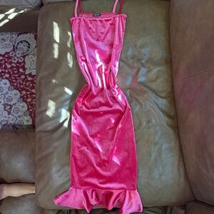 Lipstick pink velvet straight mid